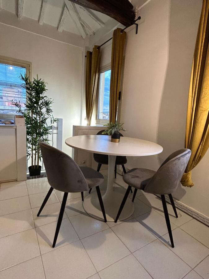 Tower 22 - Centre And Near Train Station Apartment Modena Ngoại thất bức ảnh