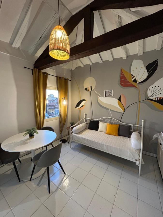 Tower 22 - Centre And Near Train Station Apartment Modena Ngoại thất bức ảnh