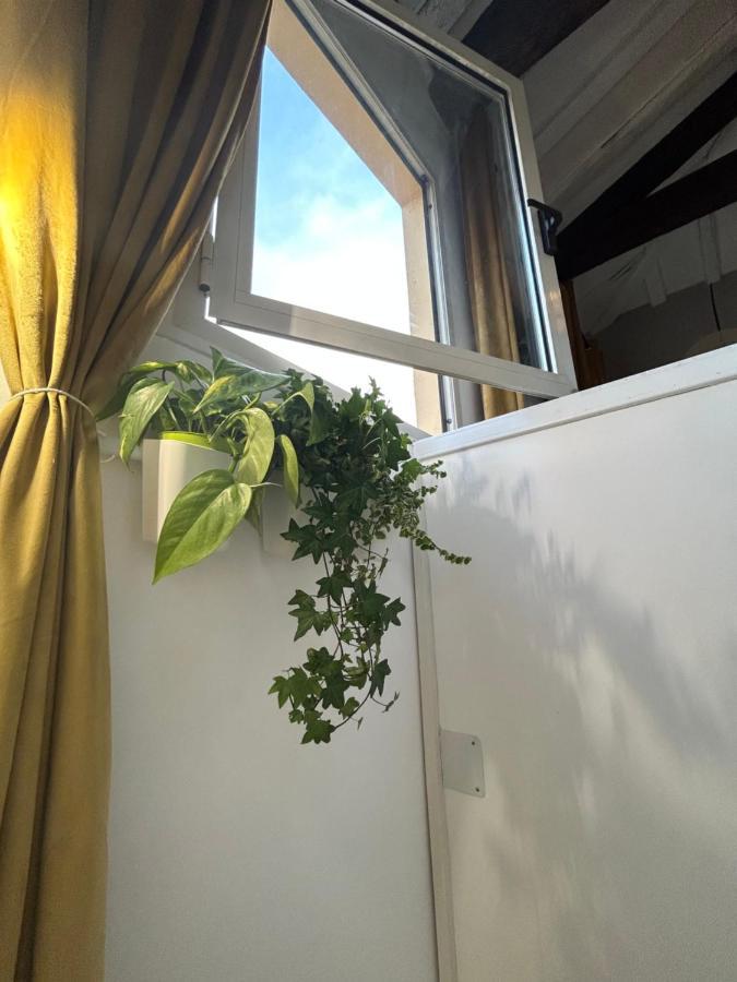 Tower 22 - Centre And Near Train Station Apartment Modena Ngoại thất bức ảnh