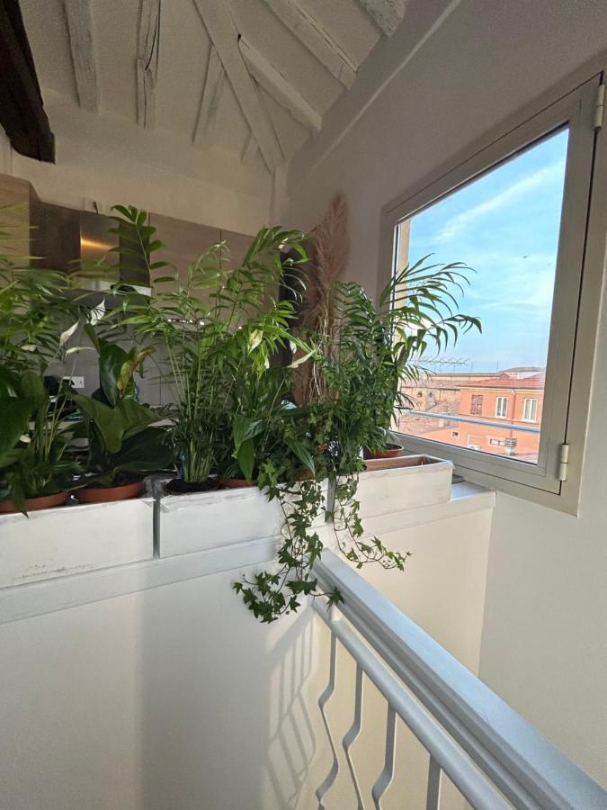 Tower 22 - Centre And Near Train Station Apartment Modena Ngoại thất bức ảnh
