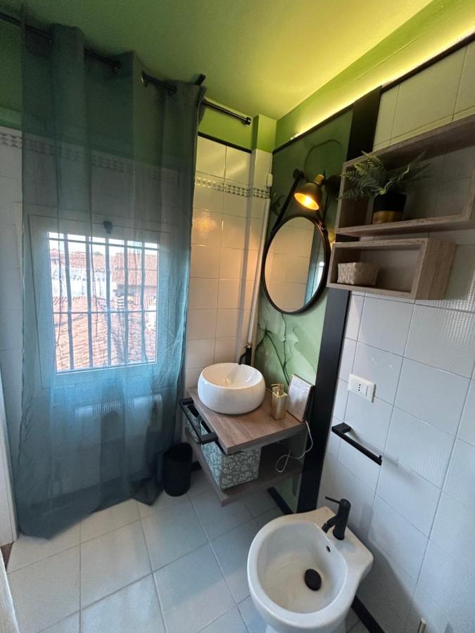 Tower 22 - Centre And Near Train Station Apartment Modena Ngoại thất bức ảnh