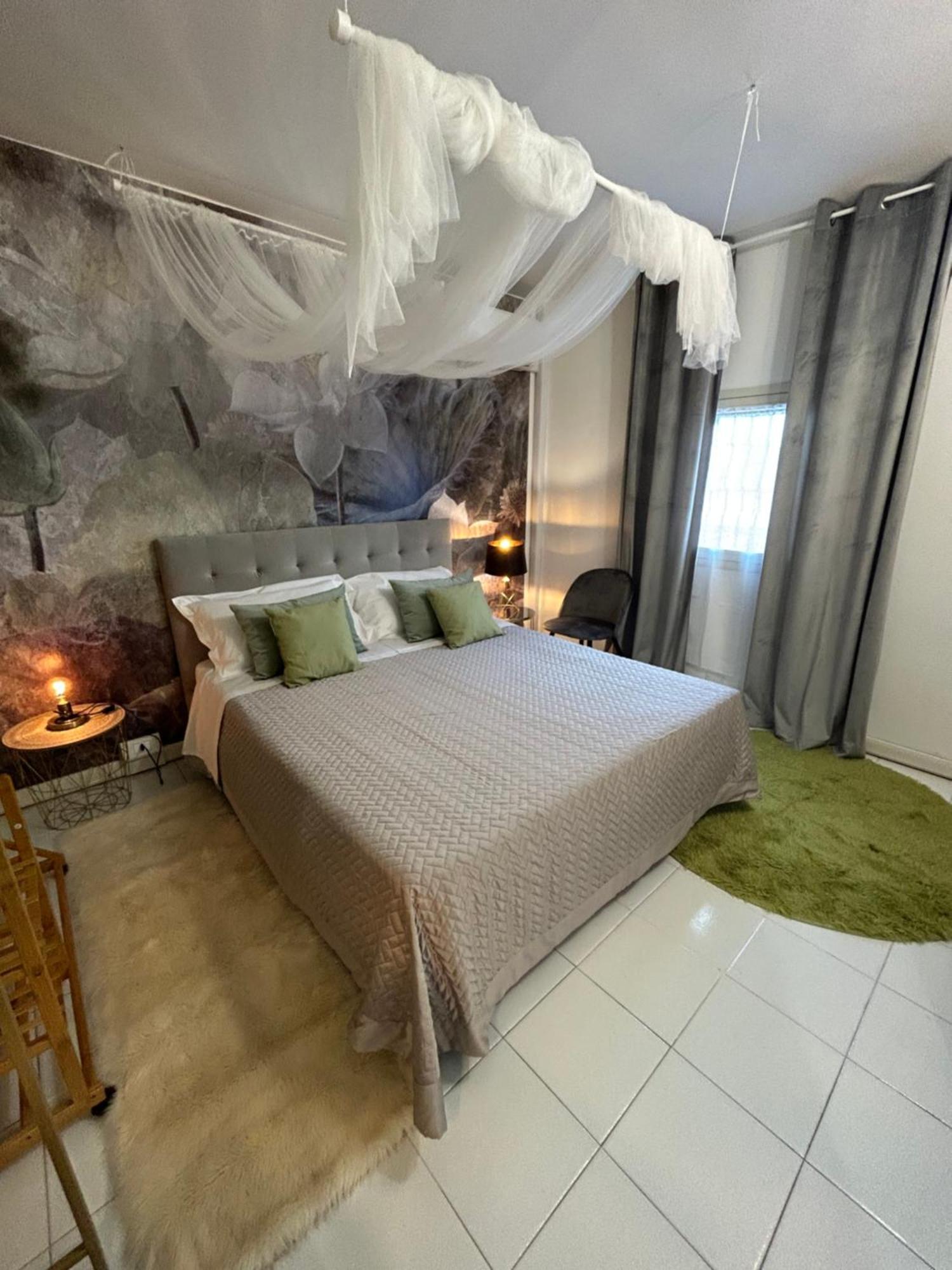 Tower 22 - Centre And Near Train Station Apartment Modena Ngoại thất bức ảnh